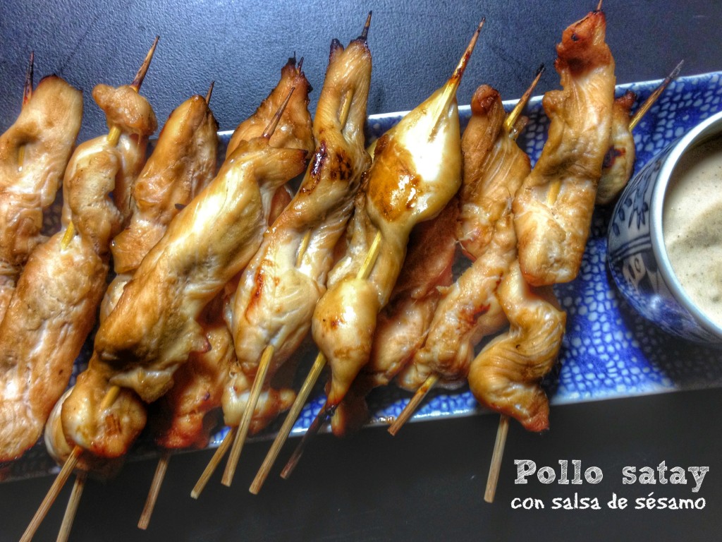 Pollo satay con salsa de sésamo - La cocina de Vero