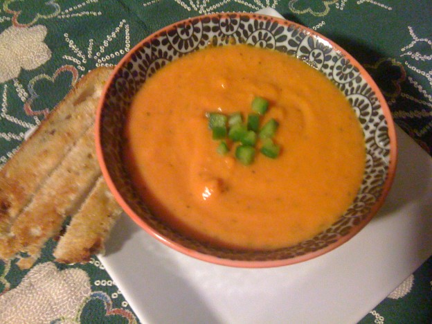 Crema de zanahorias con bambú y leche de coco