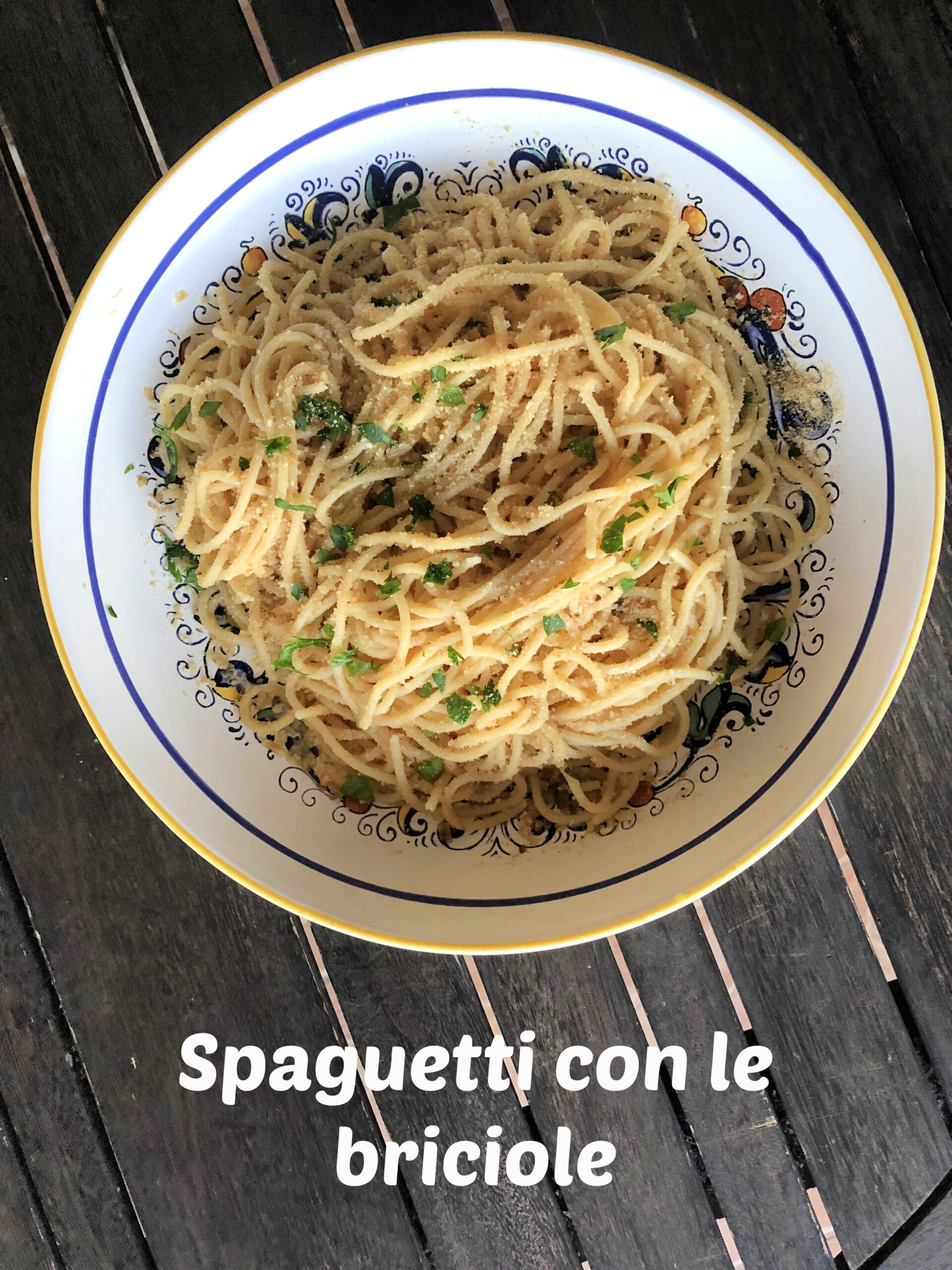 Spaguetti con le briciole